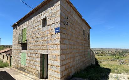 Exterior view of Country house for sale in Gallegos de Altamiros