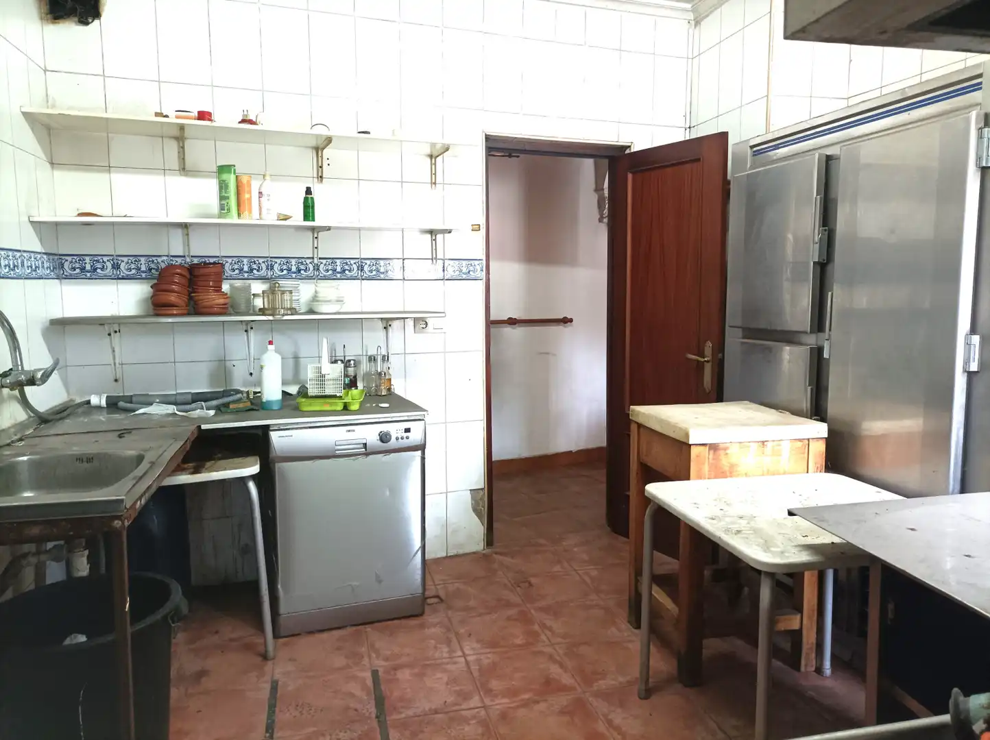 Cuina de Casa o xalet en venda en Torrelavega  amb Terrassa i Traster