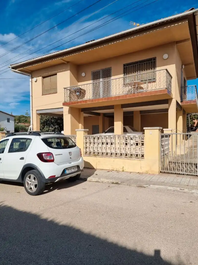 Aparcament de Casa o xalet en venda en Sant Jaume dels Domenys amb Calefacció, Jardí privat i Traster