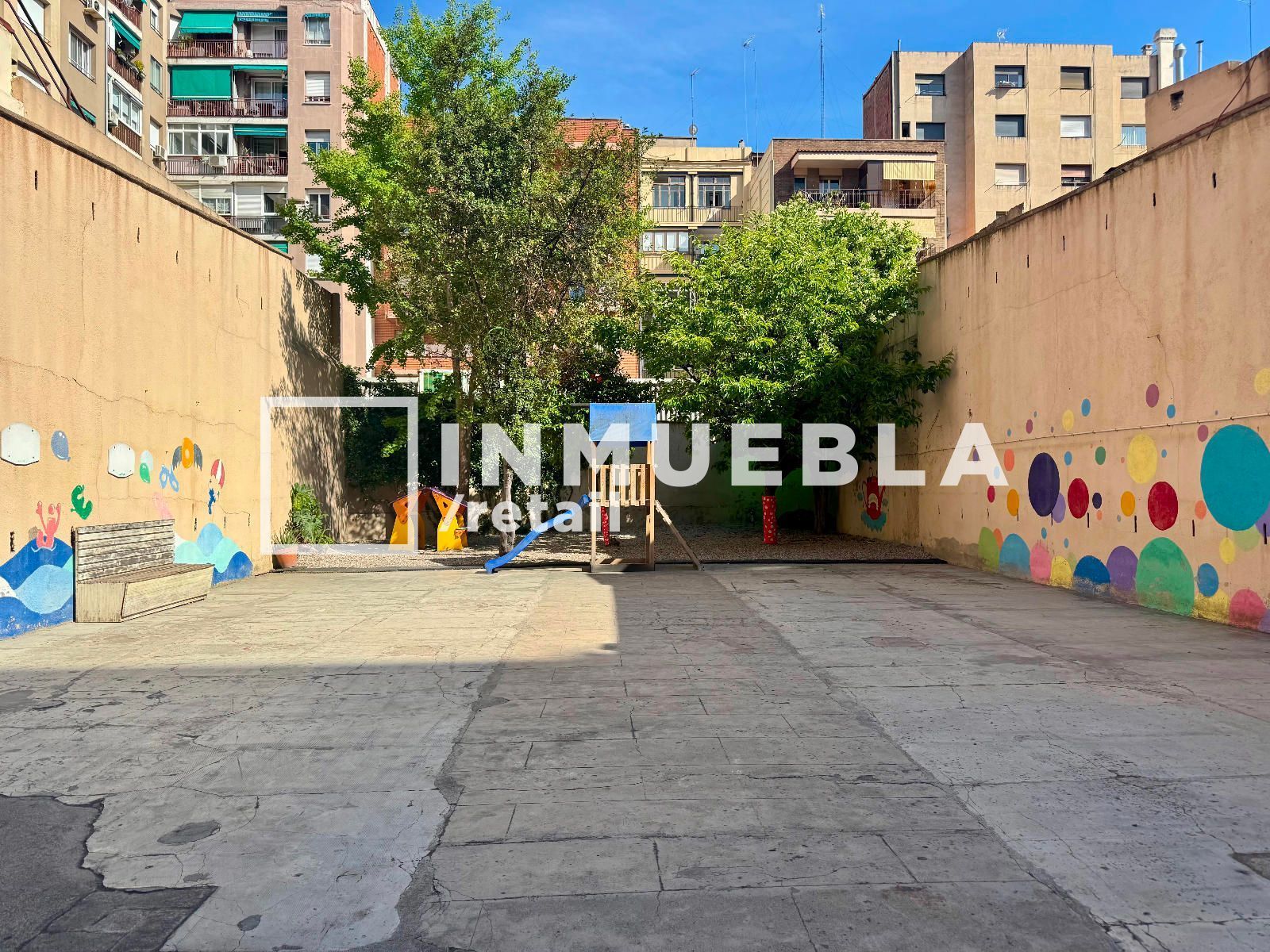 Exterior view of Premises to rent in  Barcelona Capital  with Air Conditioner and Terrace