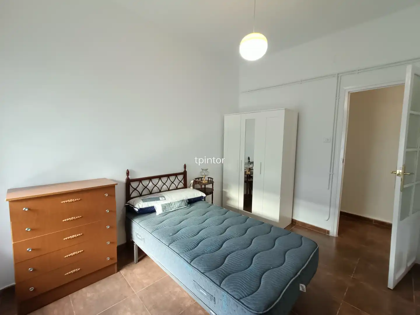 Bedroom of Flat for rent in Cáceres  with Heating, Furnished and Oven