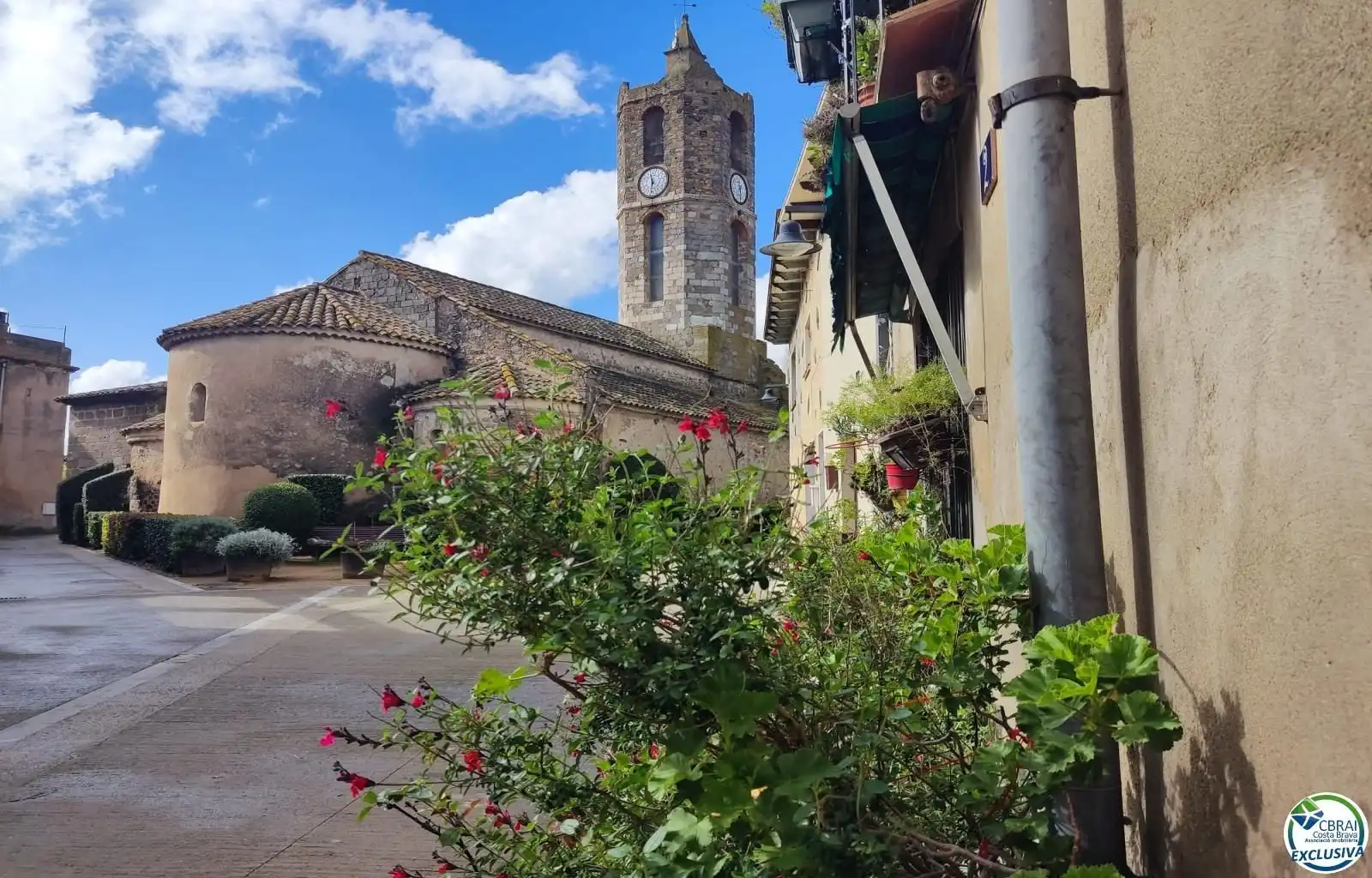 Exterior view of Flat for sale in Peralada, Girona