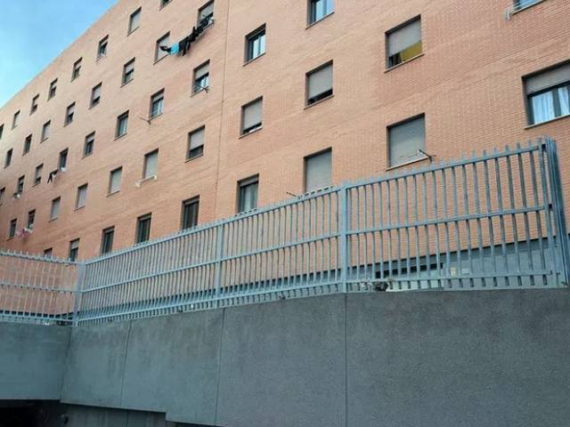 Garaje en Alquiler en Calle Alfred Giner Sorolla, 2B en Estación - Universidad