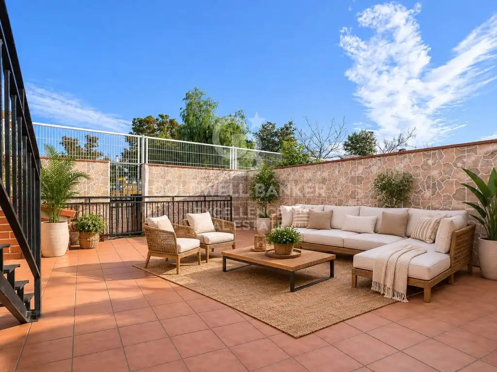 Terrasse von Einfamilien-Reihenhaus zum Verkauf in Castellón de la Plana / Castelló de la Plana mit Klimaanlage, Terrasse und Balkon
