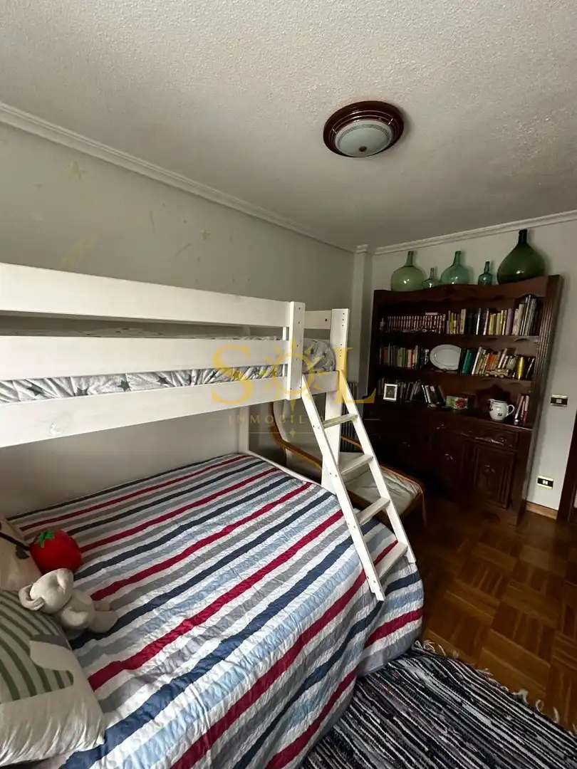 Habitación de Casa o chalet en venta en Cabrillanes con Calefacción y Jardín privado