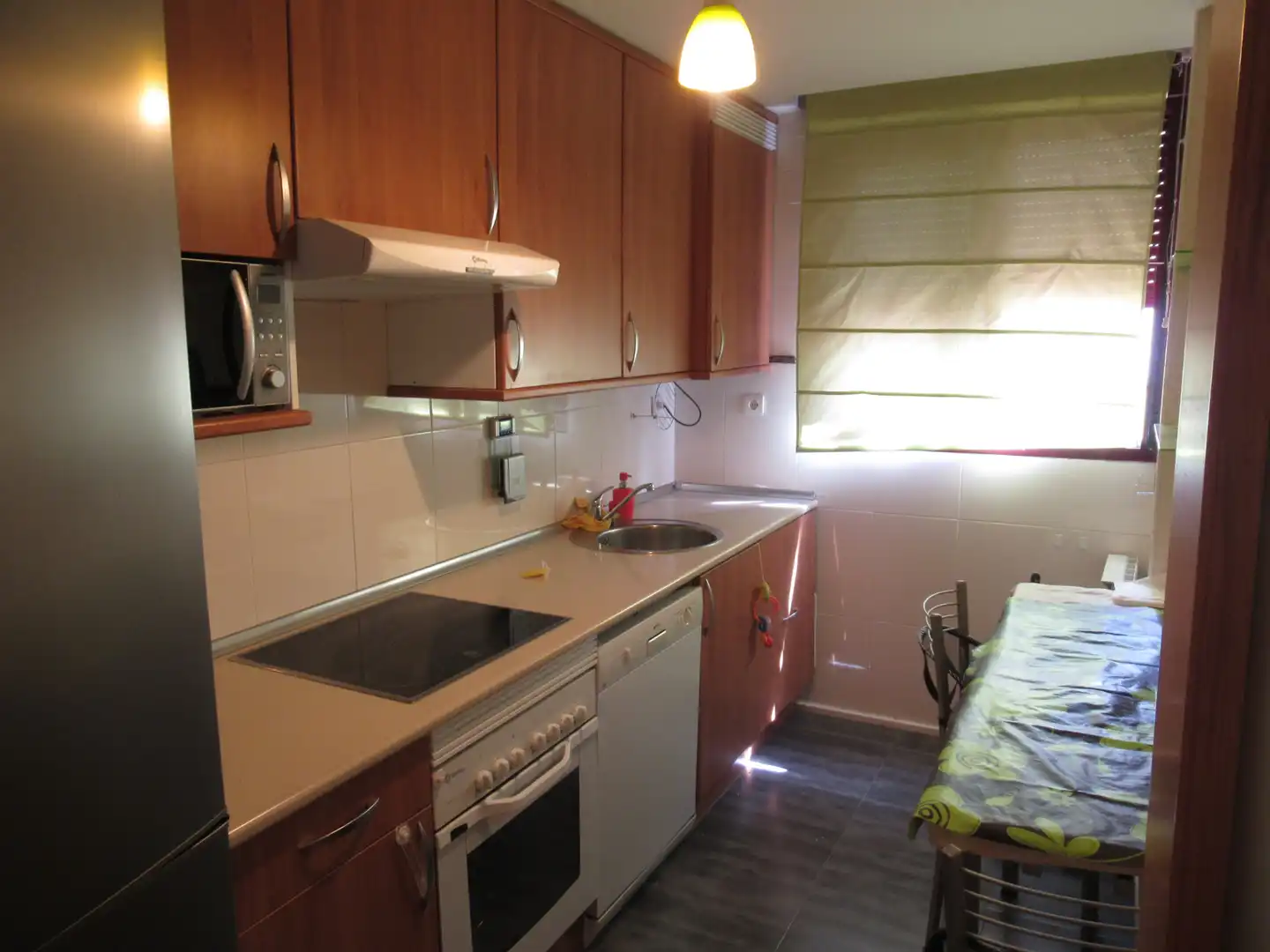 Cocina de Piso de alquiler en Zaragoza con Calefacción, Parquet y Amueblado