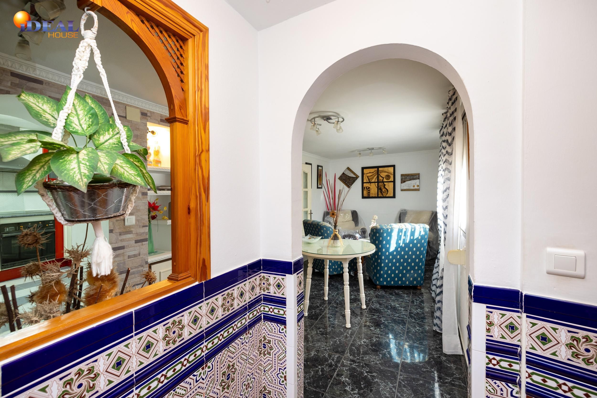 Einfamilien-Reihenhaus zum Verkauf in Loja