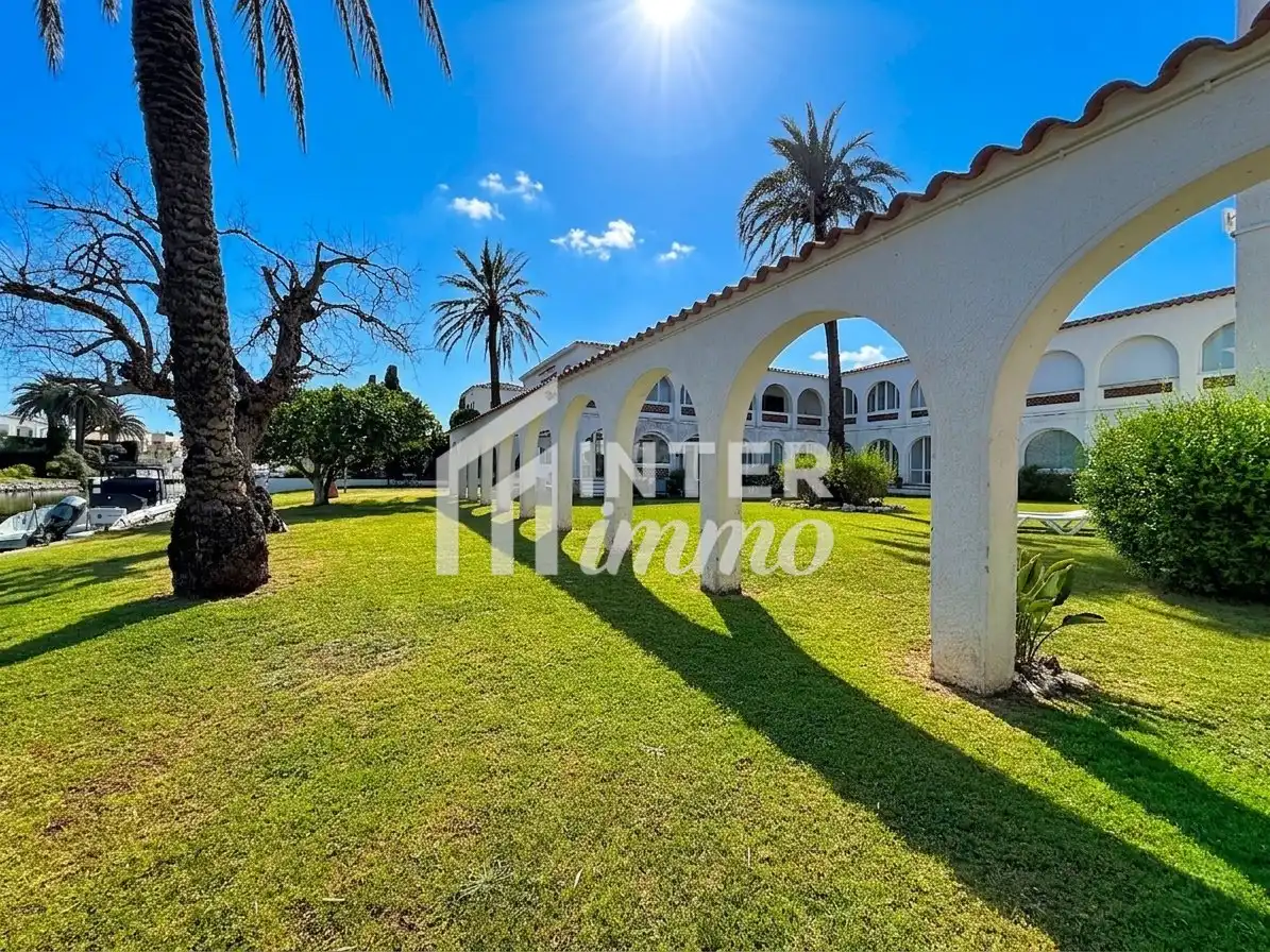 Appartement compact avec jardin à vendre à CARRER SEGRE 3 BAT A 17487 EMPURIABRAVA, imagen 4