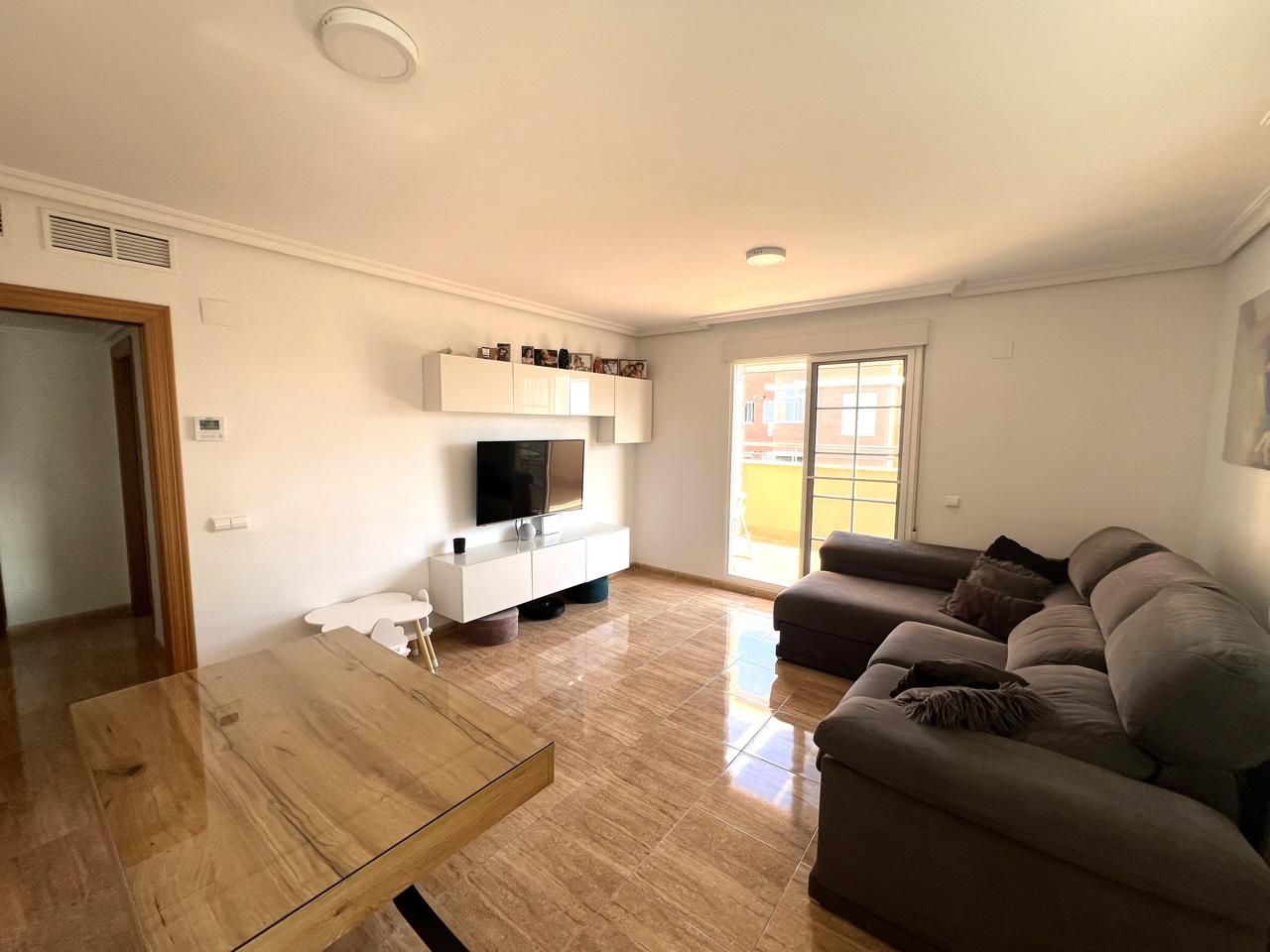 Attic to rent in San Luis