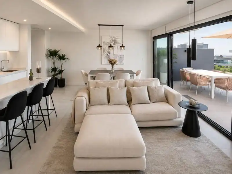 Apartamento con piscina en alquiler en Selwo, imagen 2