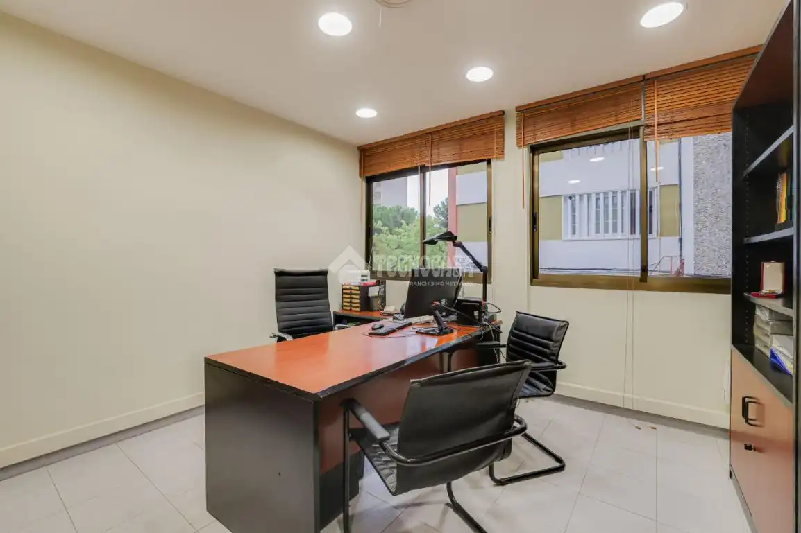 Oficina en venta en L'Hospitalet de Llobregat