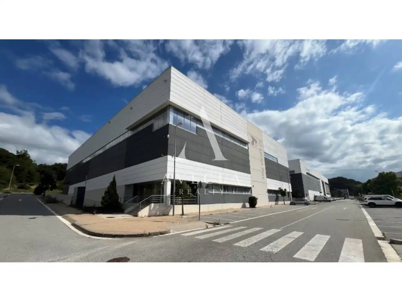 Nau industrial de lloguer a Calle Tecnlogia N
