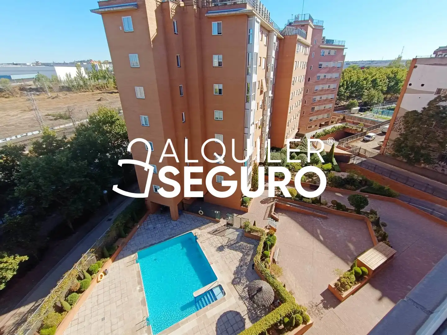 Pis amb piscina de lloguer a Lenguas