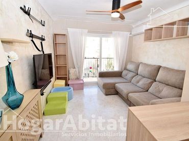 Piso con balcón en venta en Calle MOLINELL