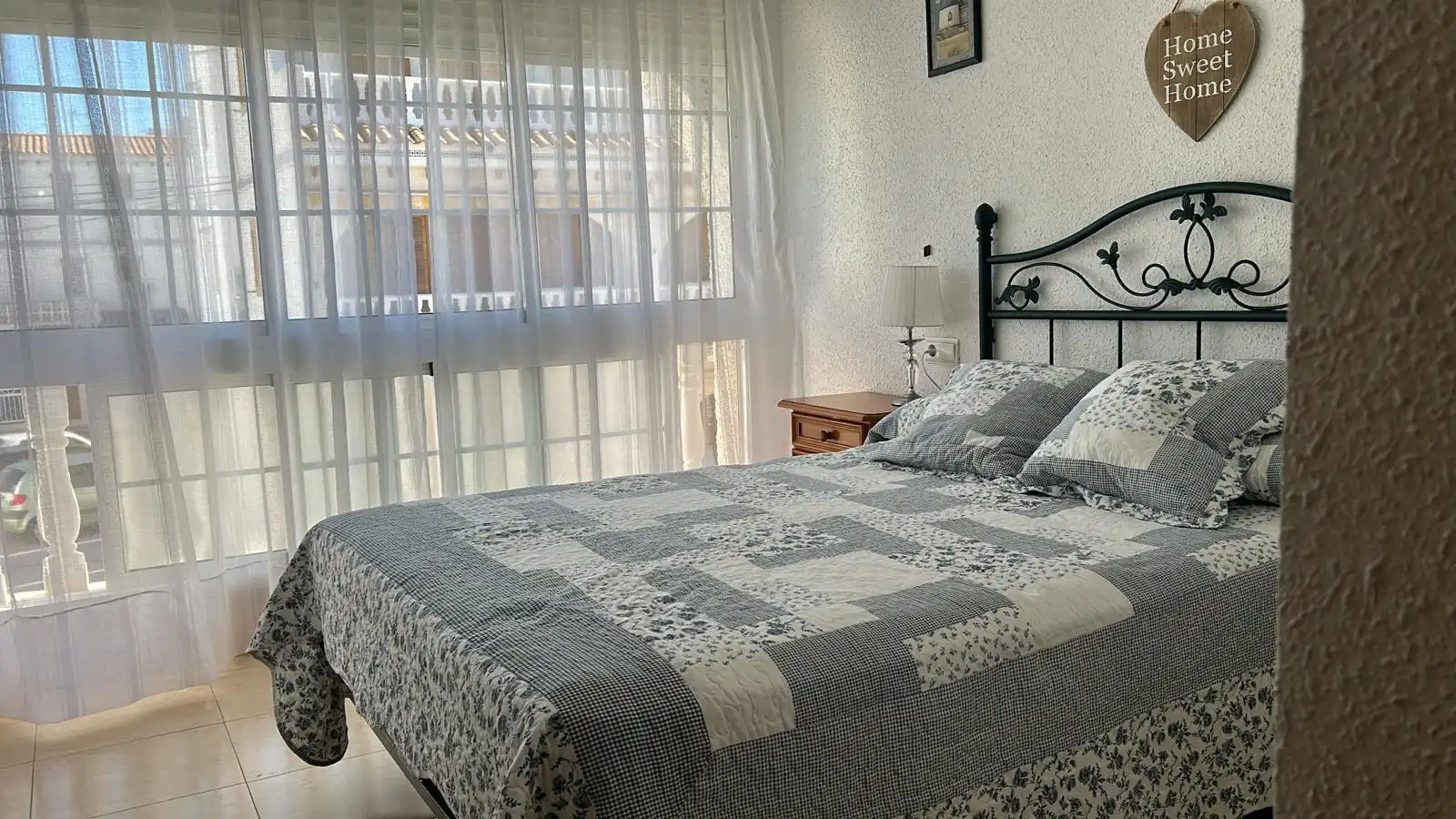 Schlafzimmer von Maisonette zum Verkauf in Santa Pola mit Klimaanlage, Heizung und Privatgarten