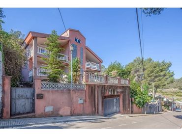 Casa en venta en Calle nURIA