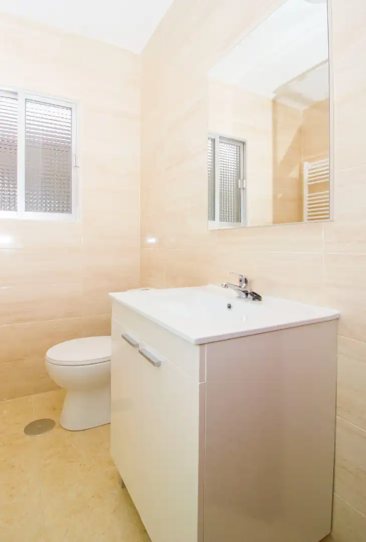Badezimmer von Wohnung zum Verkauf in Parla
