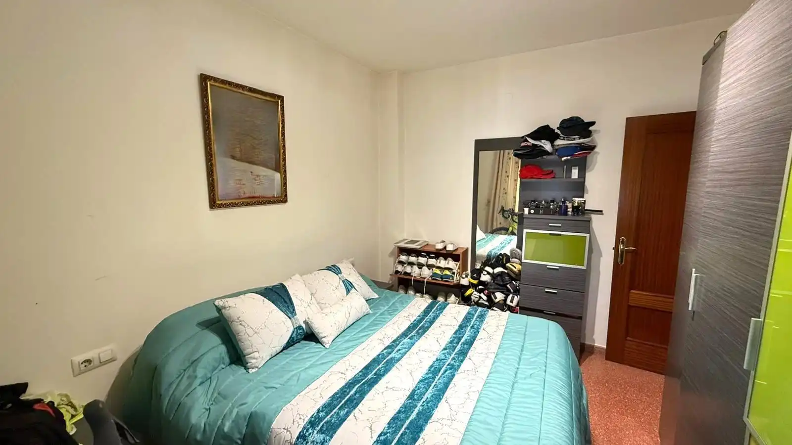 Bedroom of Apartments for sale in Sevilla