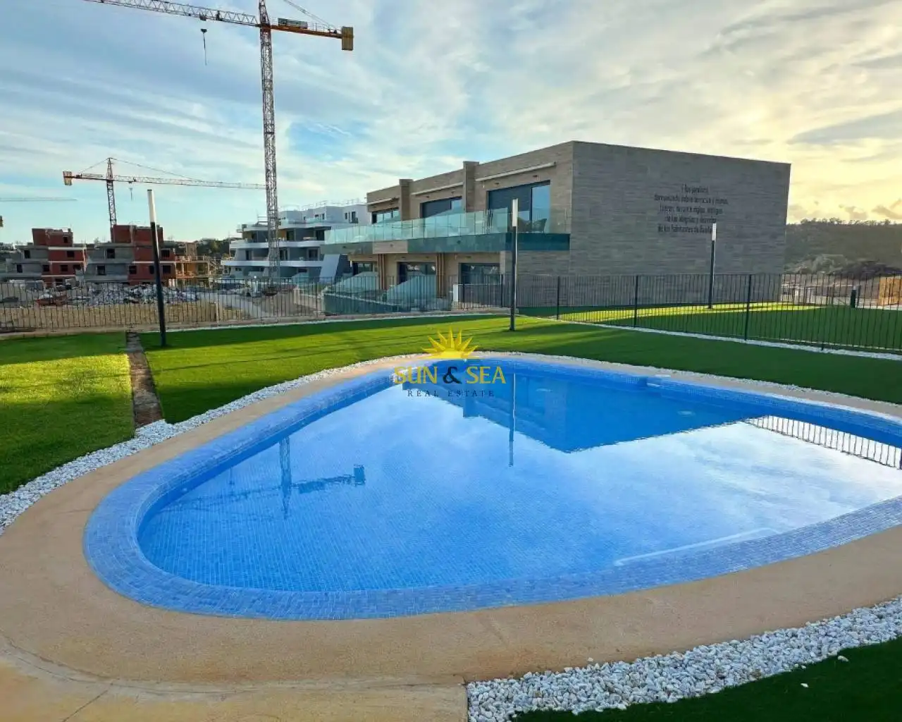 Piscina de Planta baja de alquiler en Finestrat con Aire acondicionado, Calefacción y Terraza