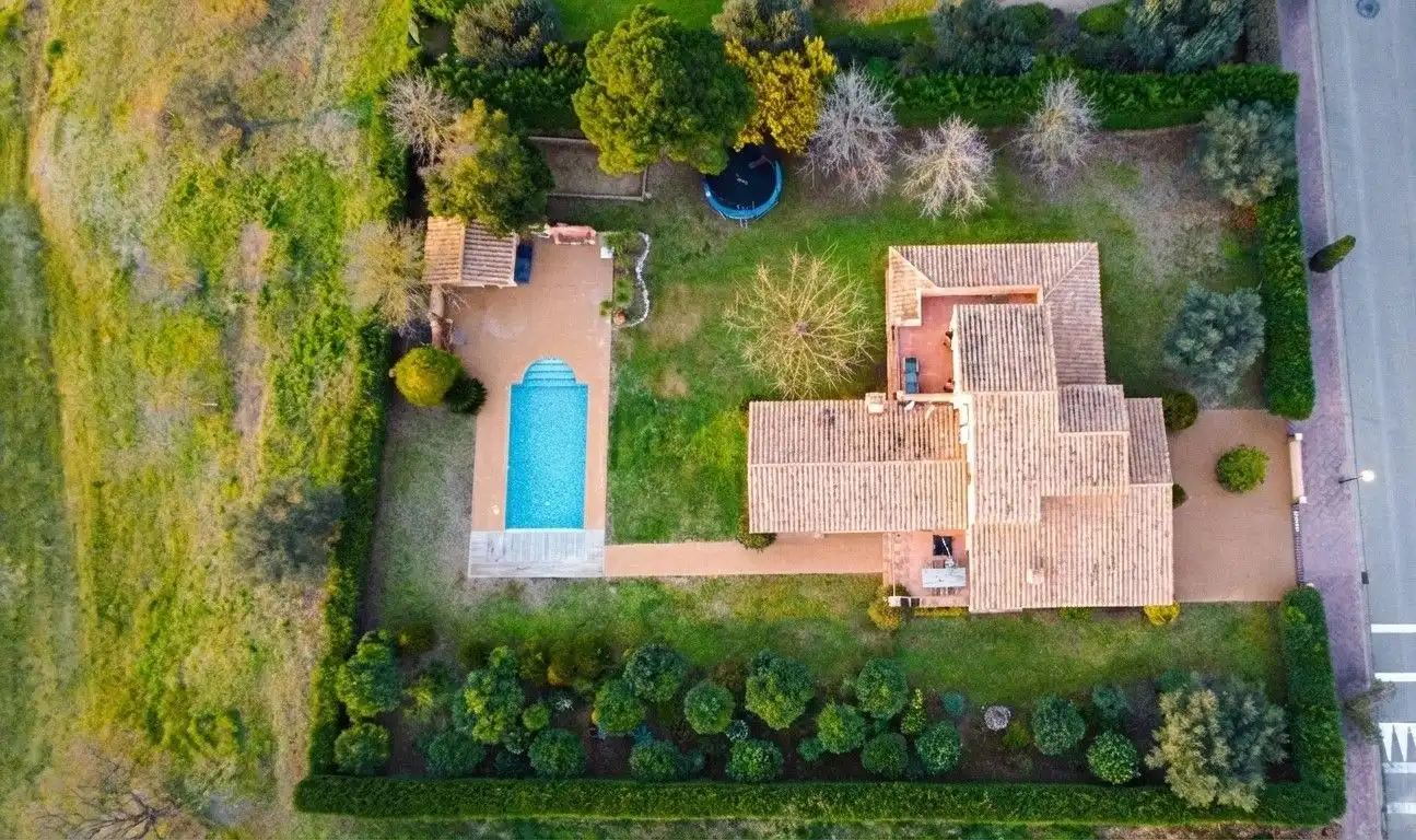 Casa o chalet de alquiler en 5 Carrer de Carlemany, Peralada