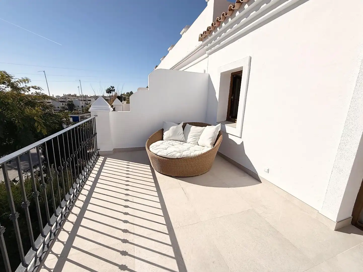 Terrace of Detached homes for sale in Estepona  with Air Conditioner, Heating and Terrace