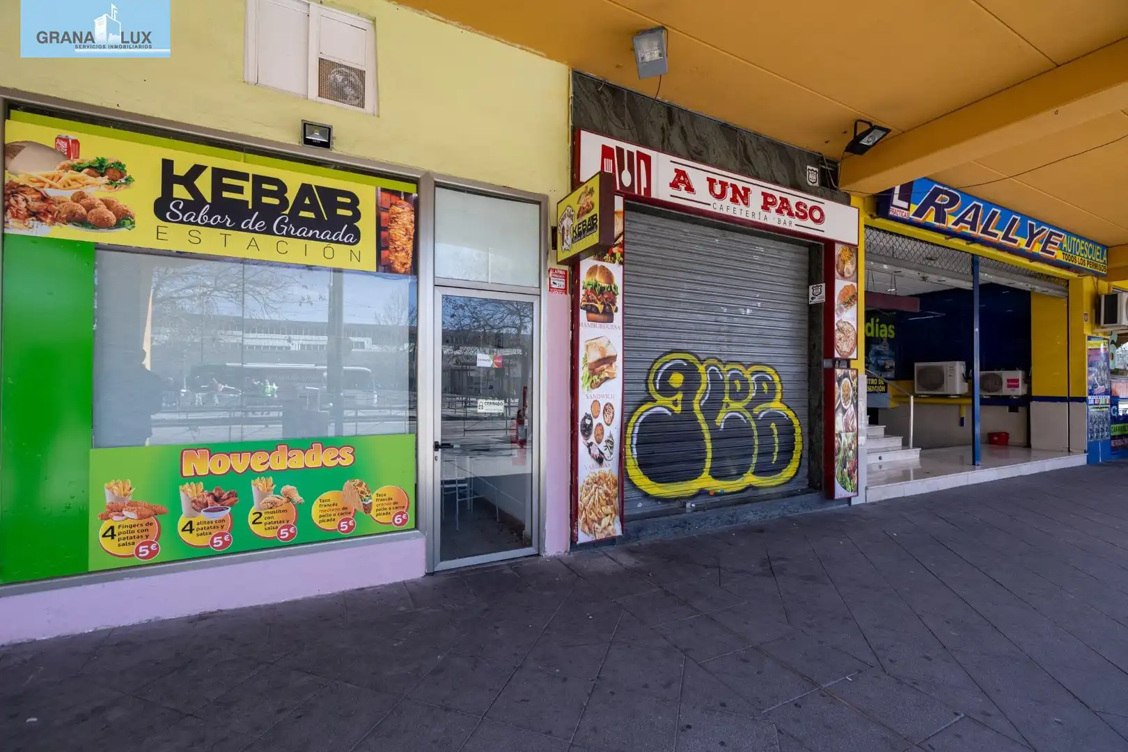 Local comercial en venda a Avenida de Juan Pablo II, imagen 2
