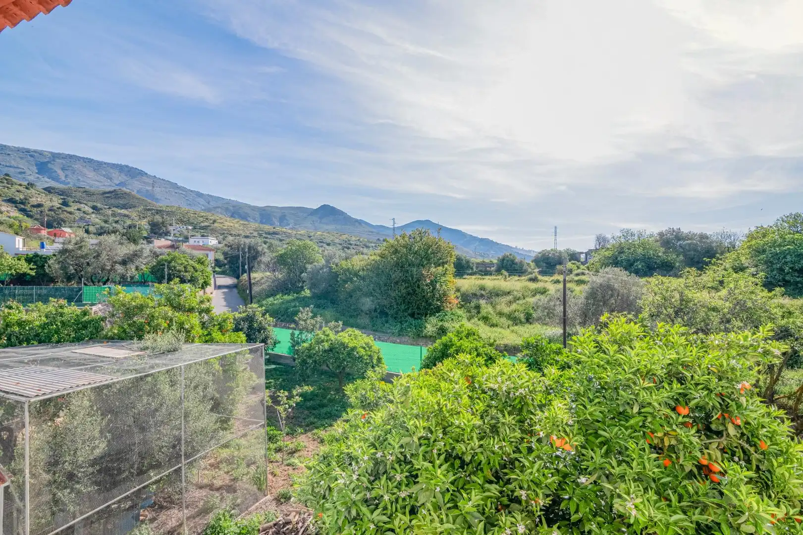 Vista exterior de Casa o xalet en venda en Órgiva amb Aire condicionat, Calefacció i Jardí privat