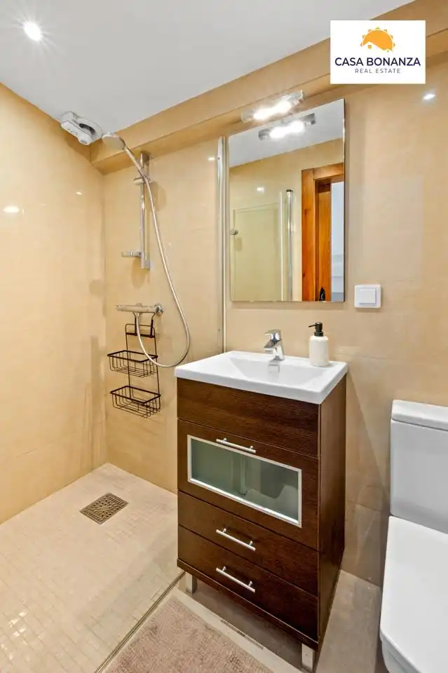 House with pool for sale in Calle Almendros Bajo, imagen 20