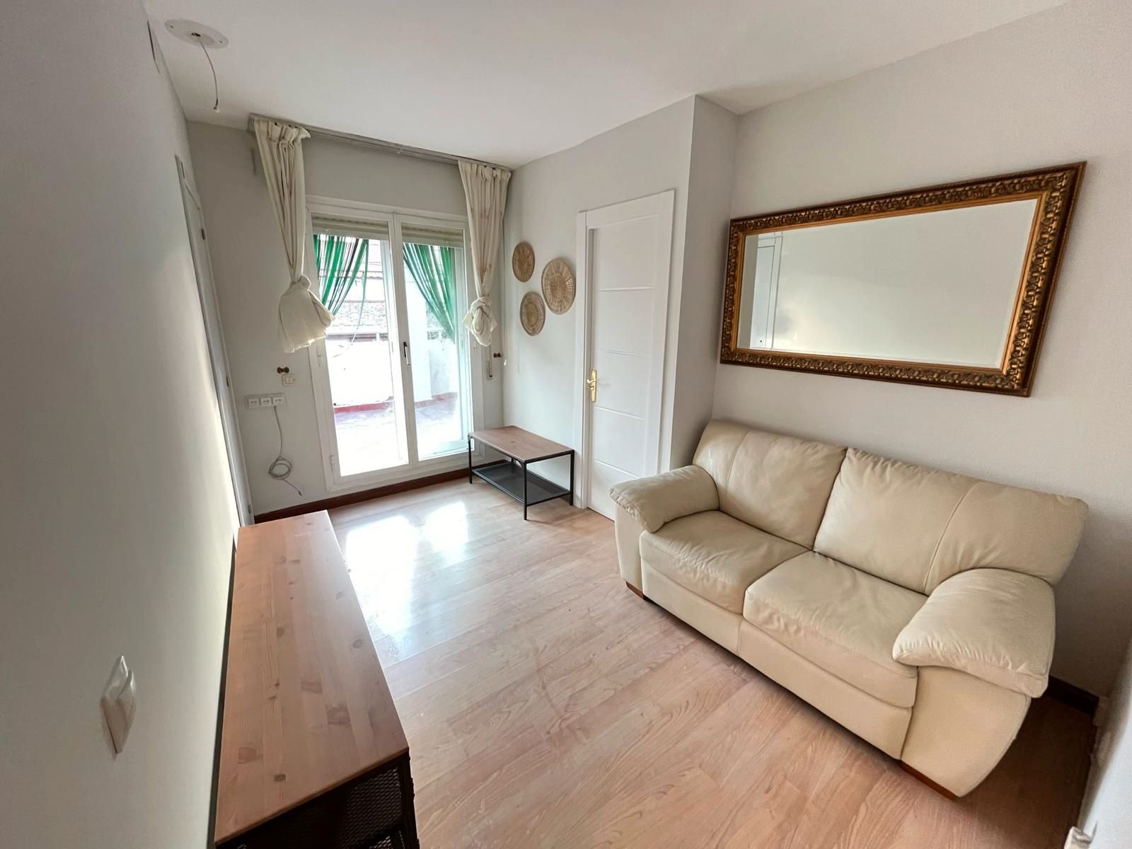Living room of Flat to share in  Madrid Capital  with Heating, Terrace and Furnished