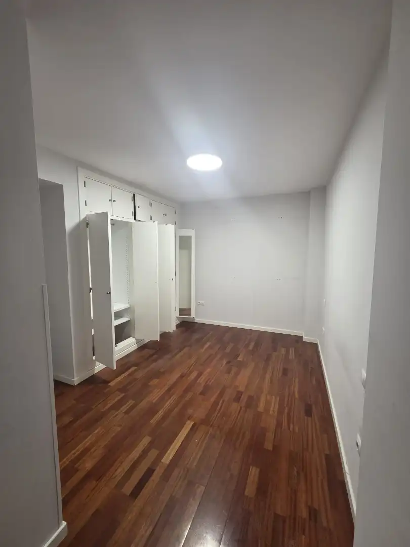 Bedroom of Apartments for sale in Badajoz  with Air Conditioner, Heating and Parquet flooring