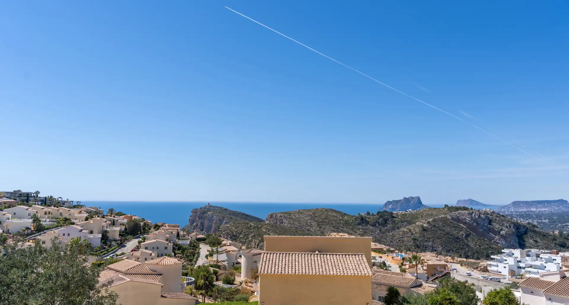 Vista exterior de Casa o xalet en venda en Benitachell / El Poble Nou de Benitatxell amb Aire condicionat, Calefacció i Jardí privat