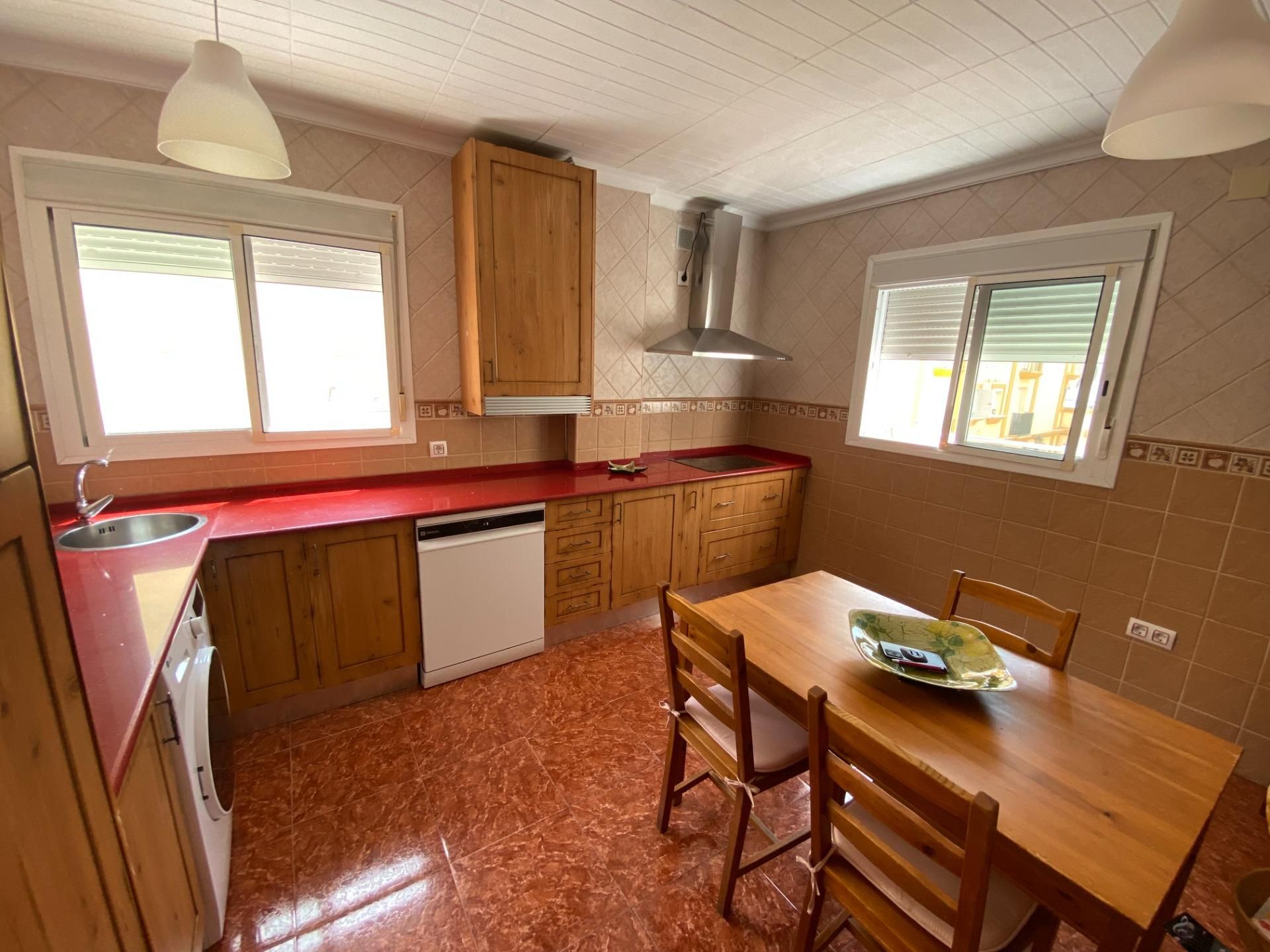 Kitchen of Flat for sale in Sanlúcar de Barrameda  with Air Conditioner, Private garden and Terrace