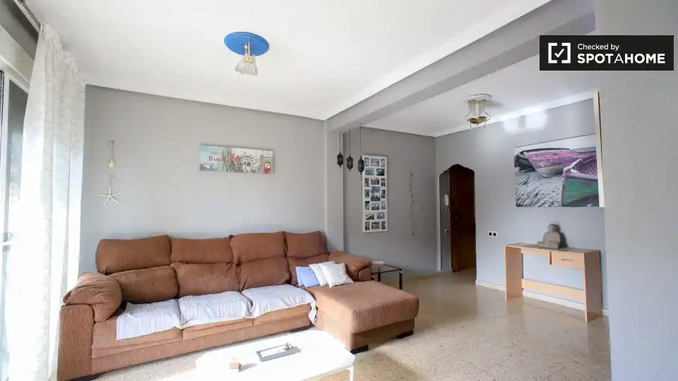 Sala de estar de Piso de alquiler en Valencia con Aire acondicionado, Calefacción y Amueblado
