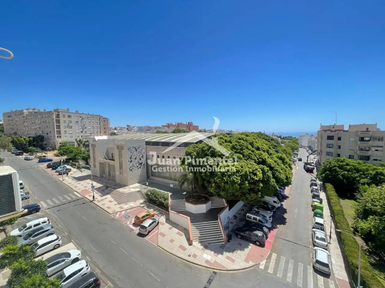 Vista exterior de Piso en venta en Estepona con Trastero, Amueblado y Balcón