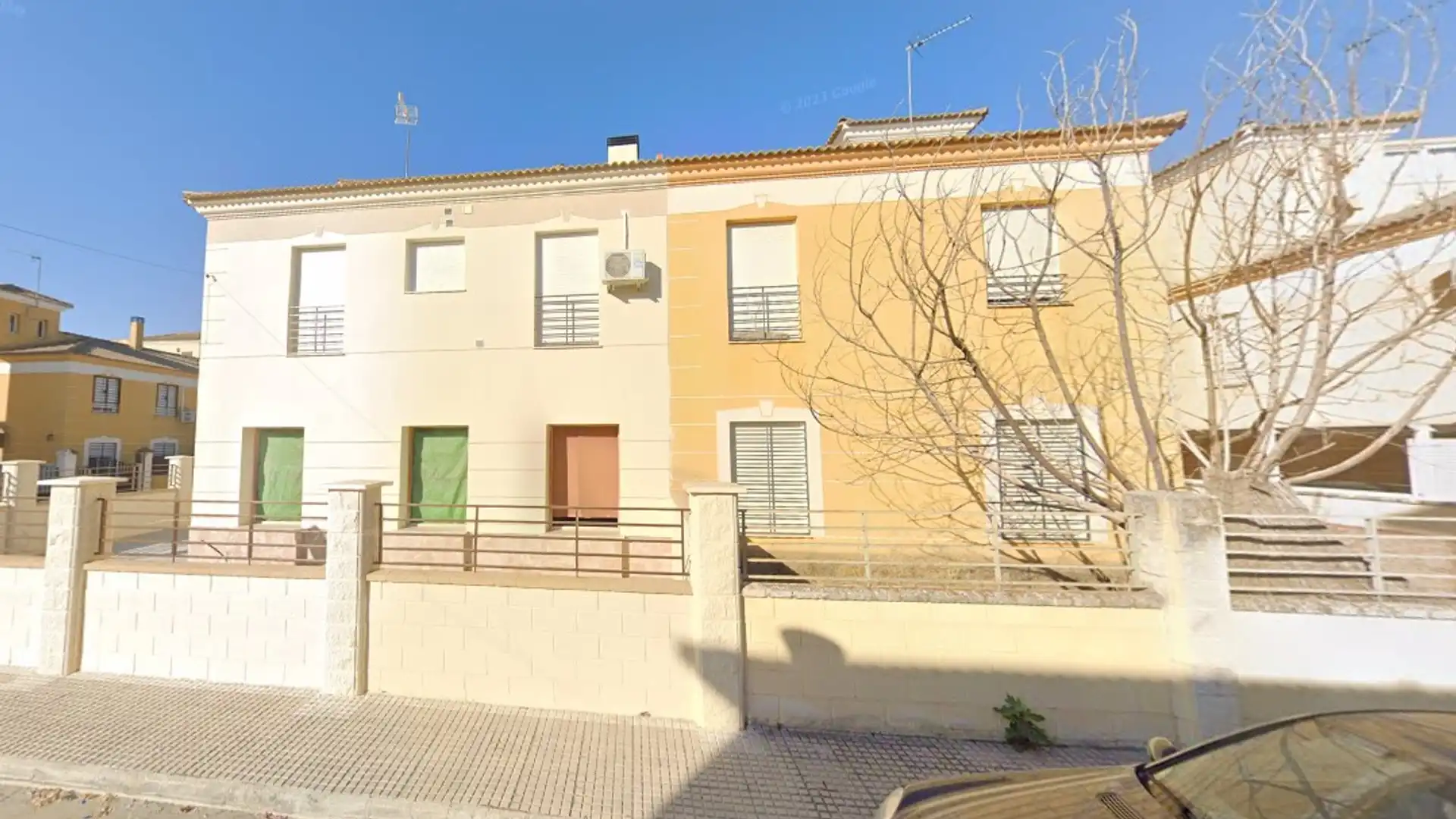 Vista exterior de Casa adosada en venta en La Carlota