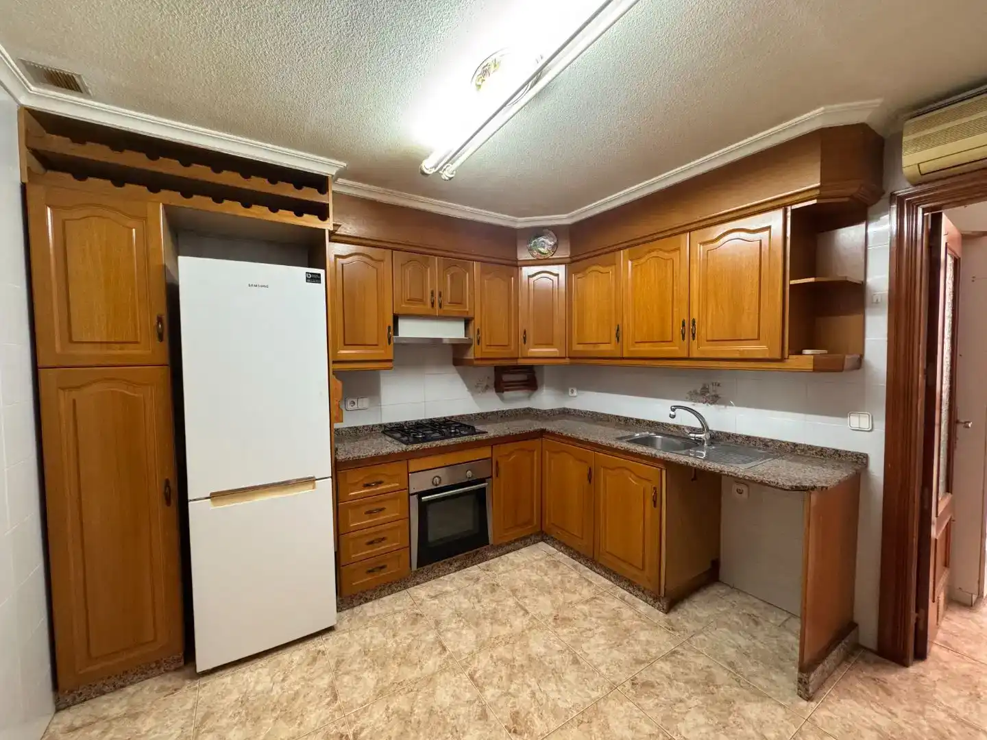 Kitchen of Flat for sale in Elche / Elx  with Air Conditioner and Balcony