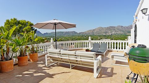 Villa mediterránea con vistas al mar, piscina privada y estudio independiente a un paso de Benidoleig