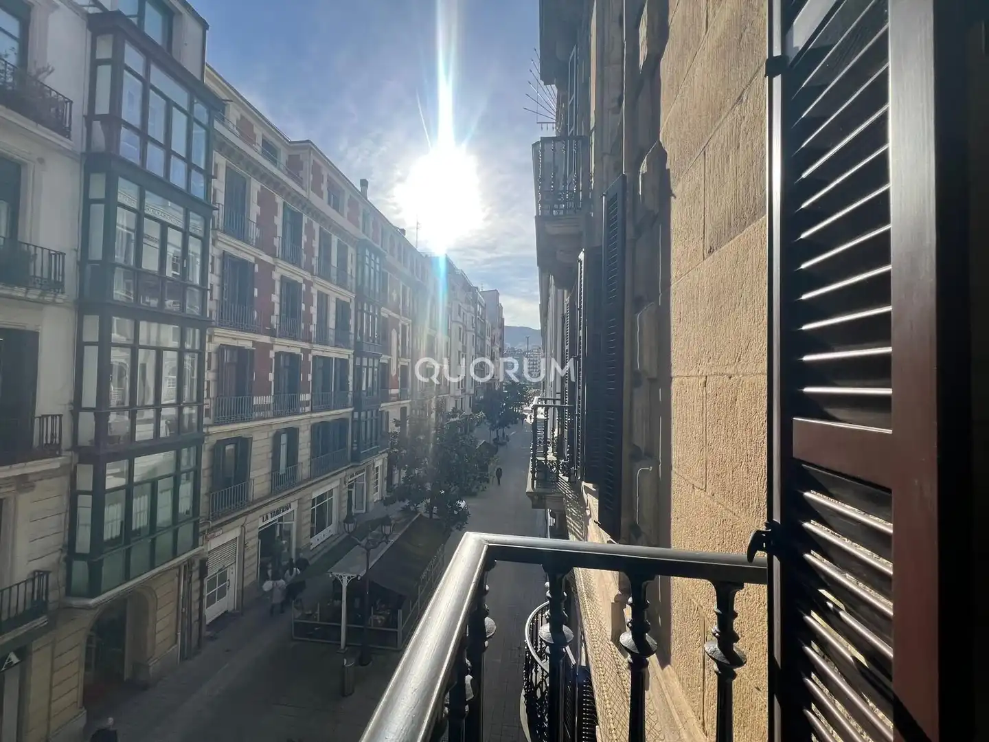 Vista exterior de Piso de alquiler en Bilbao  con Calefacción, Parquet y Balcón