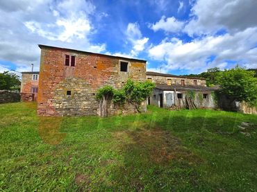 Casa in vendita a Lugar Outeiro - Pq Piñeira