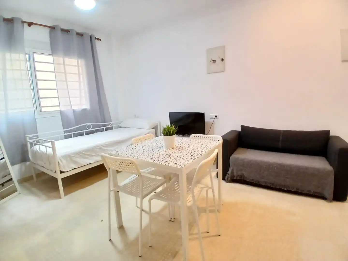 Bedroom of Study for rent in Málaga