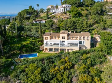 Casa con piscina en venta en El Madroñal