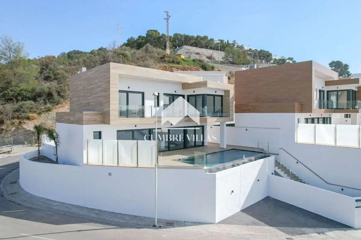 Casa o xalet en venda a La Herradura centro