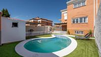 Piscina de Casa adosada en venda en Albolote amb Aire condicionat, Terrassa i Piscina