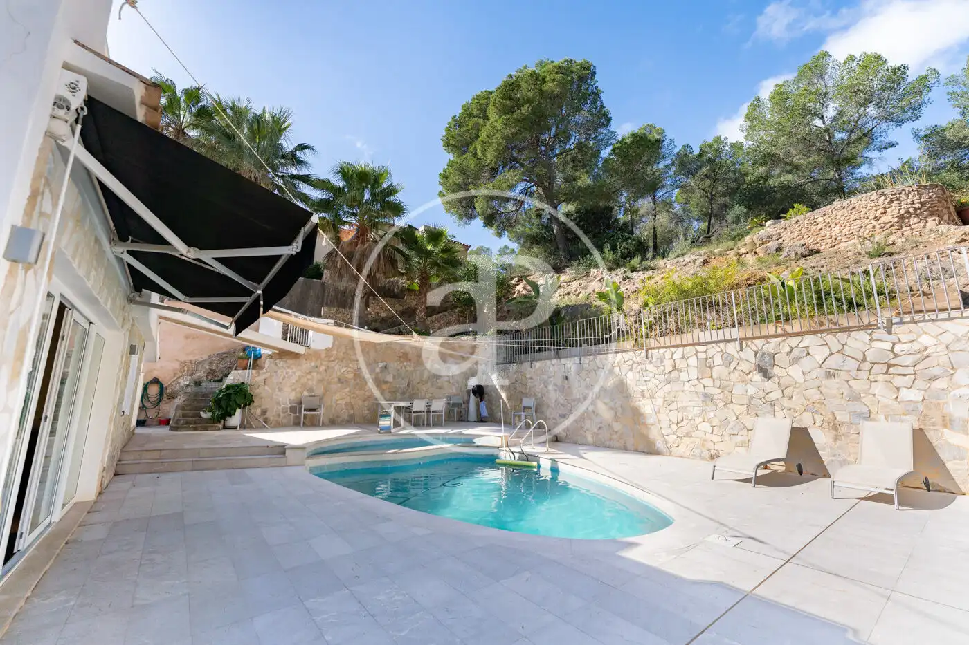 Vista exterior de Casa o xalet en venda en Calvià amb Aire condicionat, Calefacció i Jardí privat