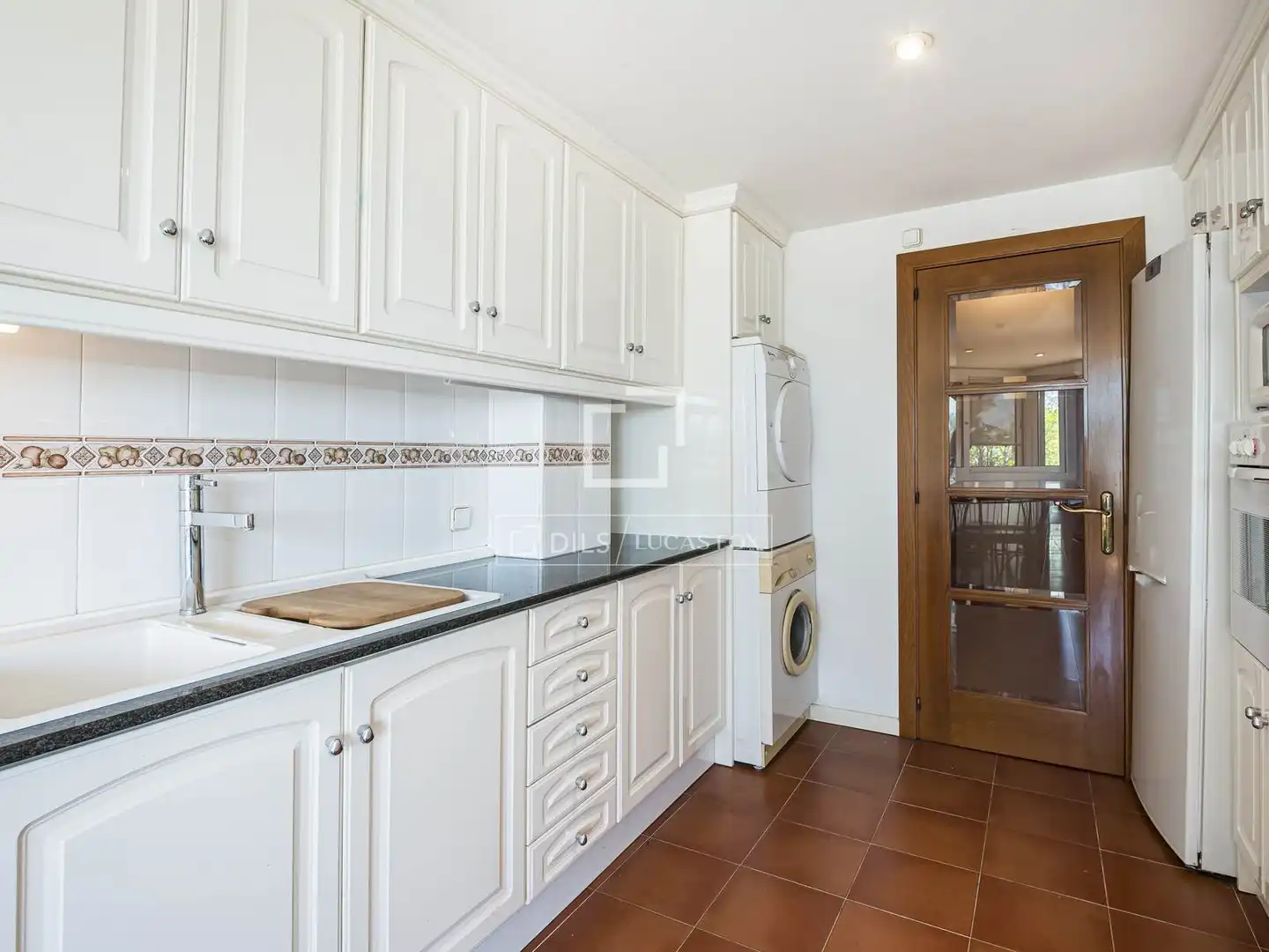 Kitchen of Flat for sale in Sitges  with Air Conditioner, Heating and Private garden
