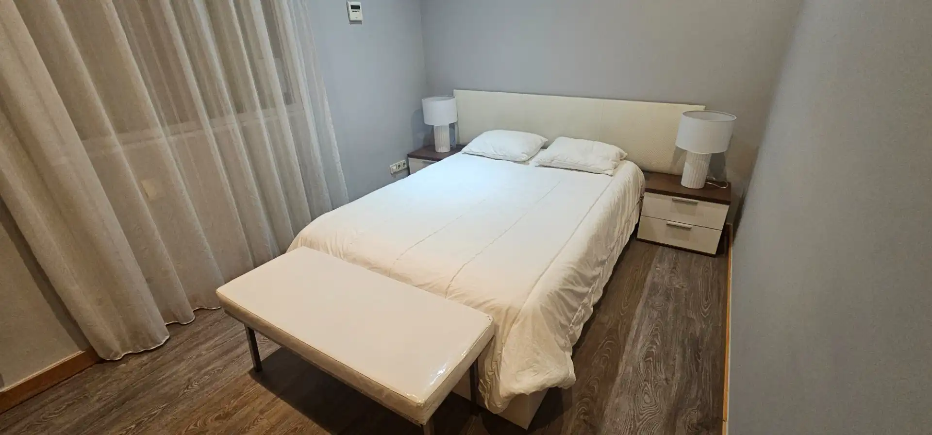 Bedroom of Flat for rent in Madrid  with Air Conditioner, Heating and Furnished