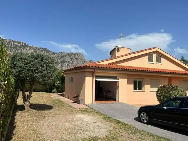 Vista exterior de Casa o chalet de alquiler en Collbató con Calefacción y Parquet