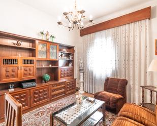 Sala d'estar de Pis en venda en  Madrid Capital