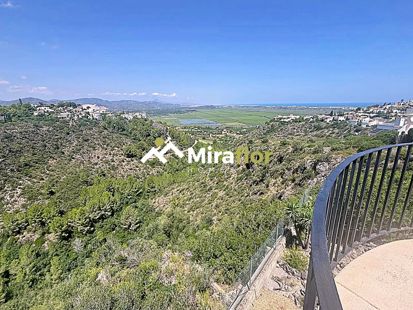 Chalet con piscina en venta en Calle los Almendros, imagen 50