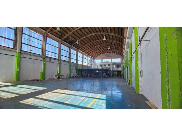 Nave industrial en Alquiler en Calle Travessia Industrial en Bellvitge